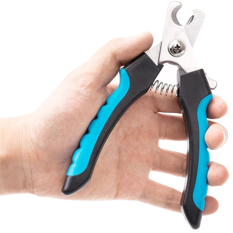 Nail Clipper with Safety Guard